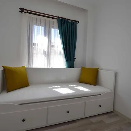 Alayaz Bed & Breakfast