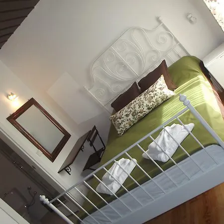 Alayaz Bed & Breakfast 3*