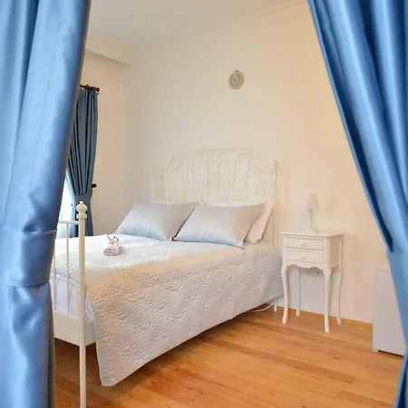 Alayaz Bed & Breakfast 3*