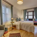 Alayaz B&B 알라카티