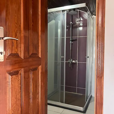 Alayaz Bed & Breakfast