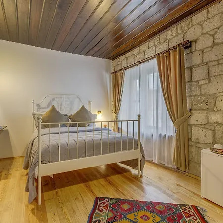 Bed & Breakfast Alayaz 3*