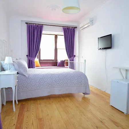 Alayaz Bed and Breakfast 3*